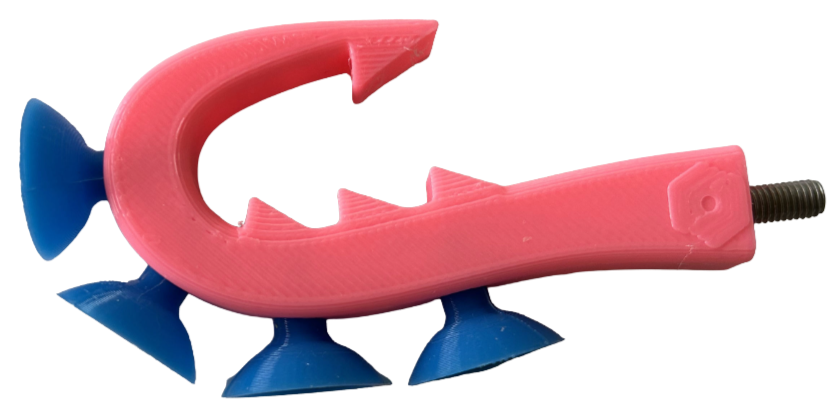 Suction cup disc golf retriever attachment